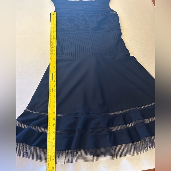 Tadashi Shoji black Illusion cocktail dress w/mesh detail & back zip Sz-M. Y10 - Picture 10 of 11